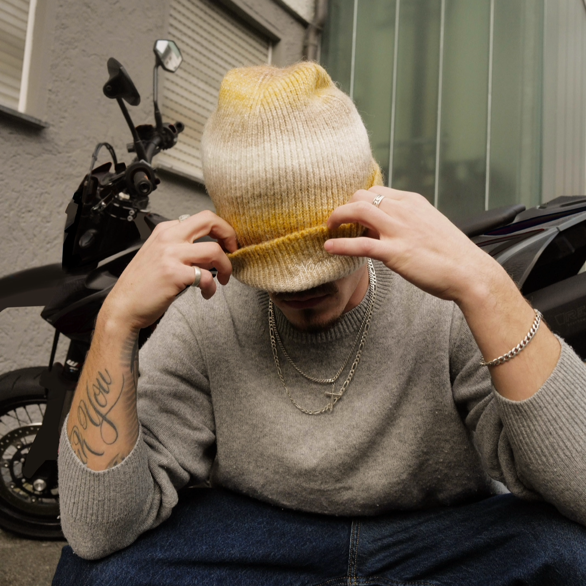 COZY BEANIE